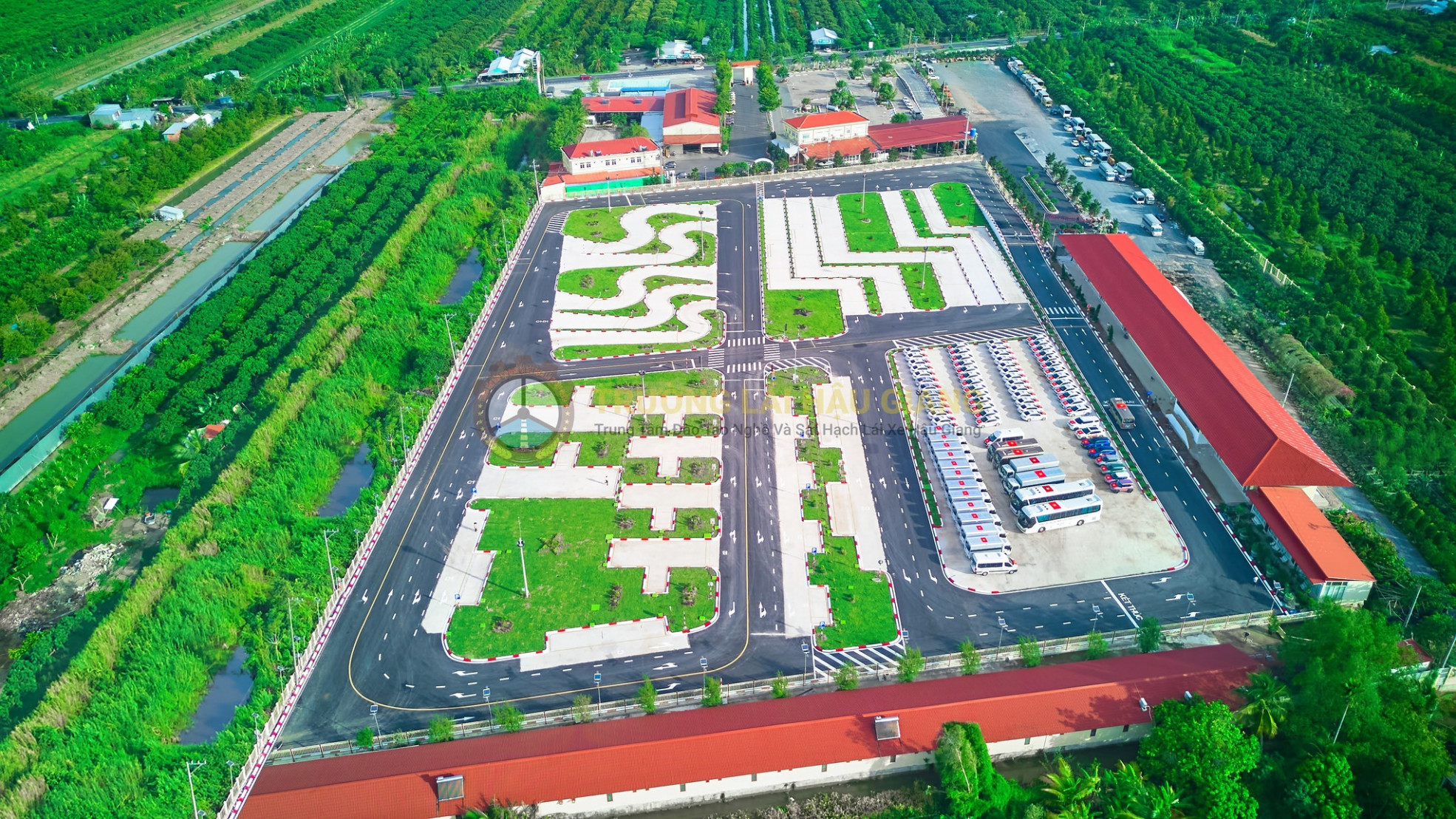 //www.truonglaihaugiang.superweb.xyz/files/images/04.jpg?v=1.0