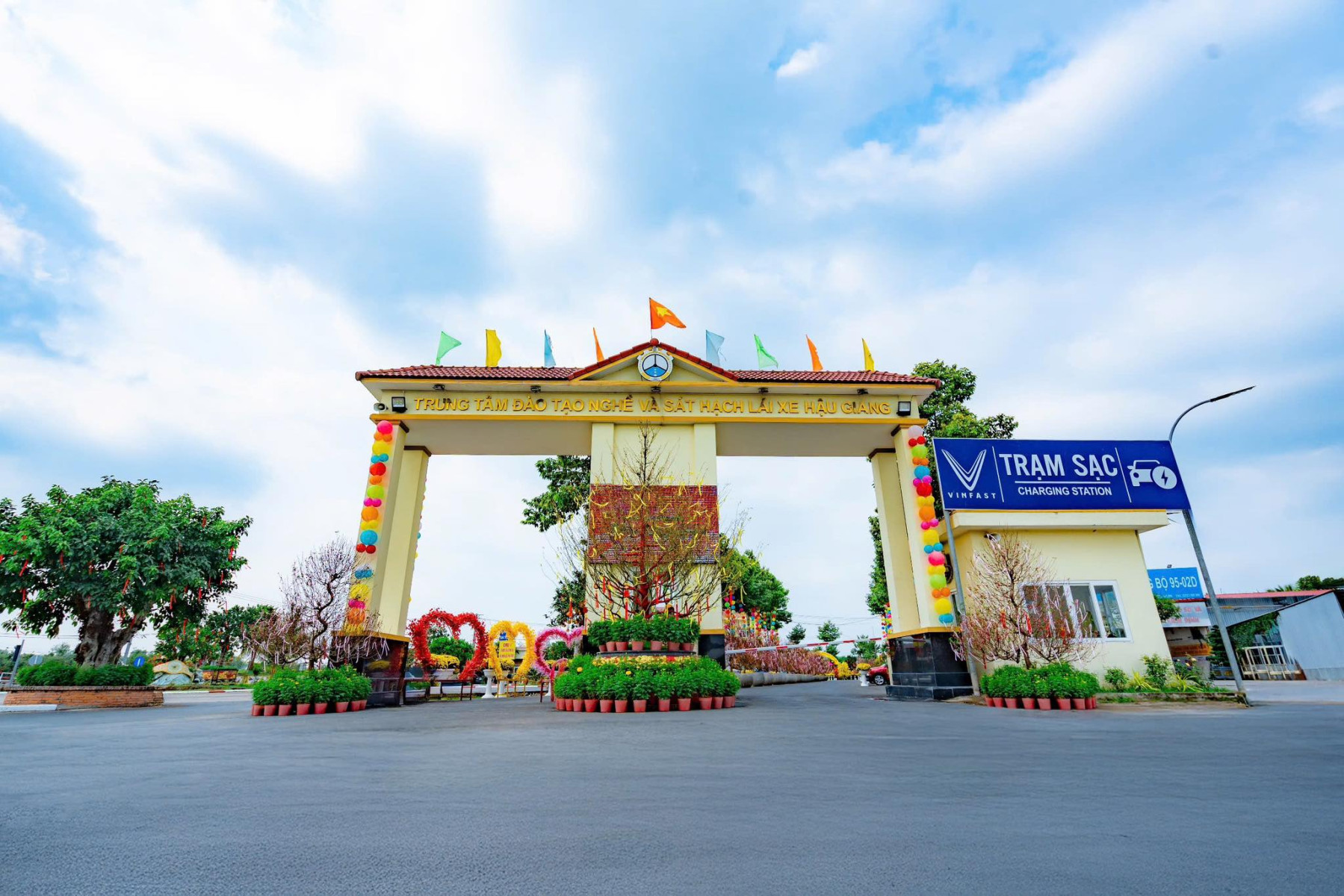 //www.truonglaihaugiang.superweb.xyz/files/images/32.jpg?v=1.0